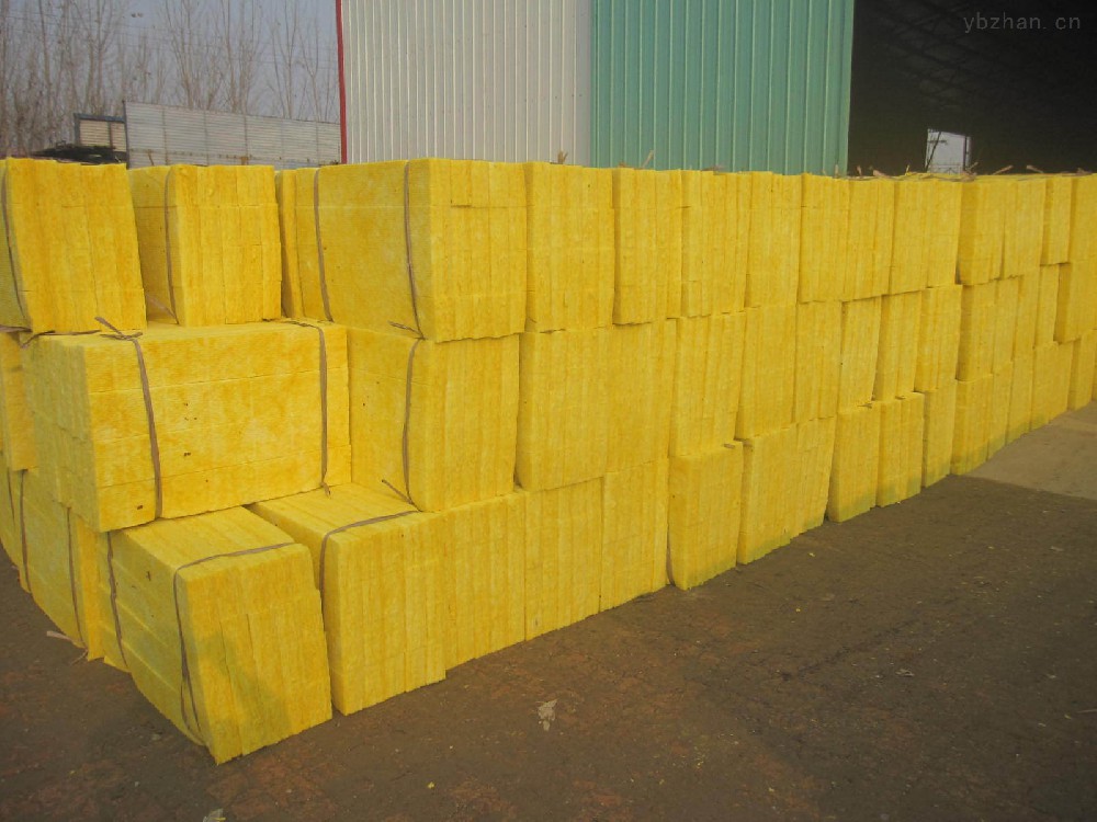 四川巖棉板廠家-志浩金帆：以匠心工藝定義高端保溫防火標(biāo)桿